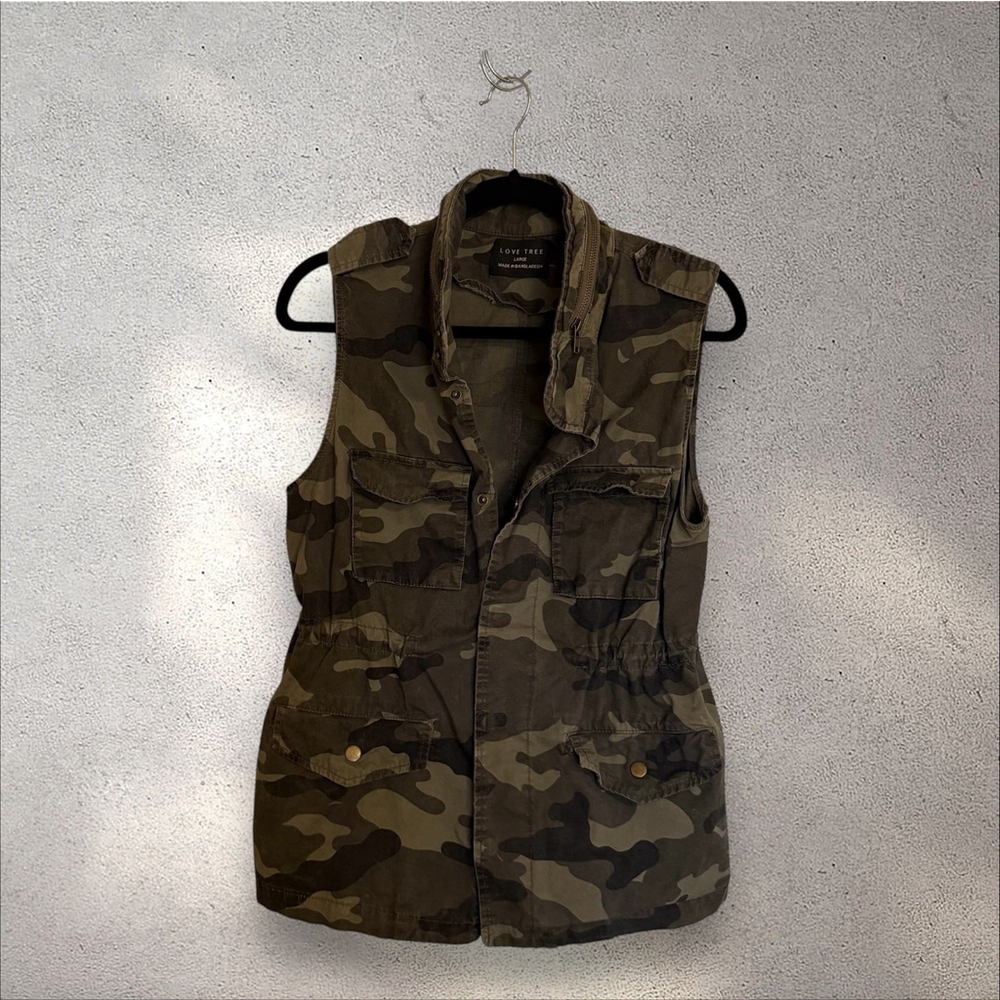 Love Tree Green Camo Utility Vest Drawstring Waist Cotton Snap Front Size Large